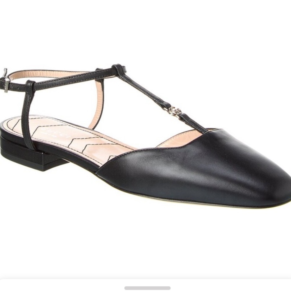 Gucci Black Leather Loafers with Pointed Toe and Ankle Strap